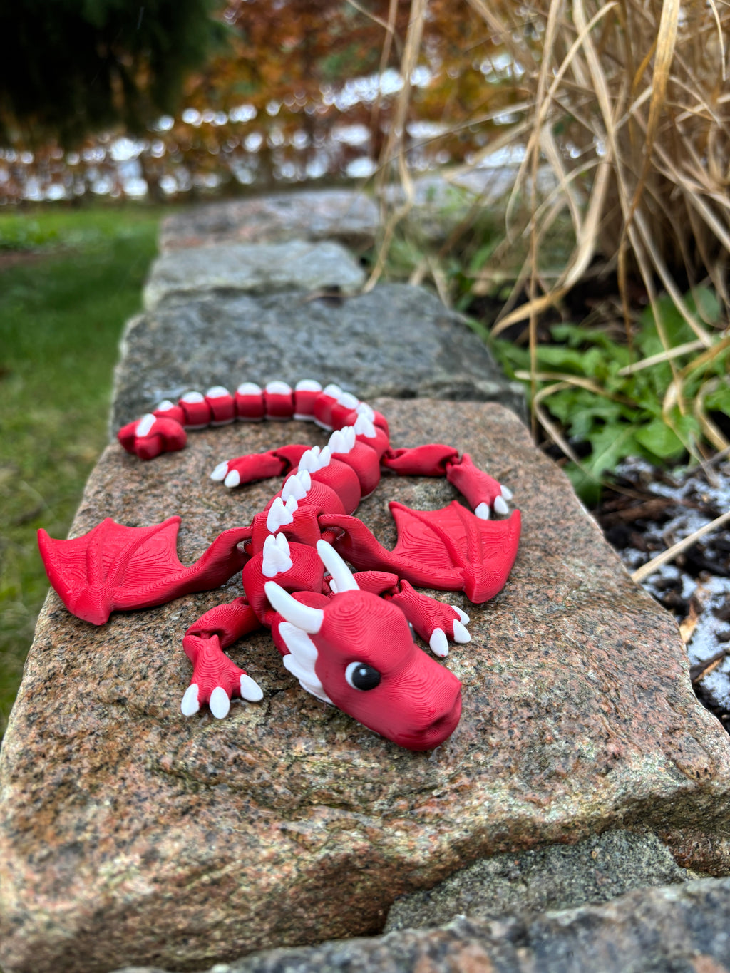 Tåge Tårnets Magiske Drager – Glimmersvinge, Ildslipse, Dugdanser & Sprigglekams