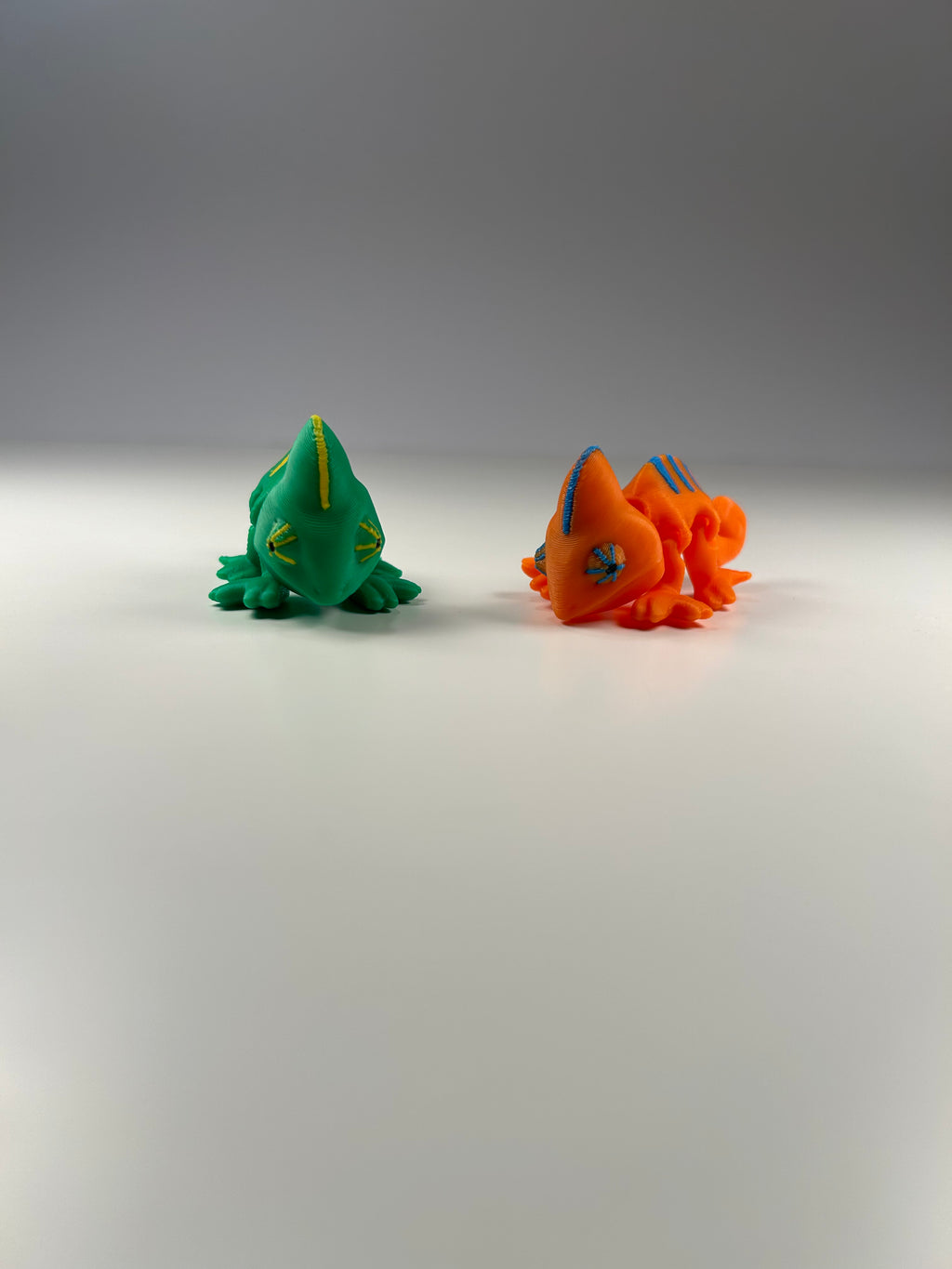 Zazu & Luma, De Farveskiftende Kamæleoner fra Den Hviskende Jungle